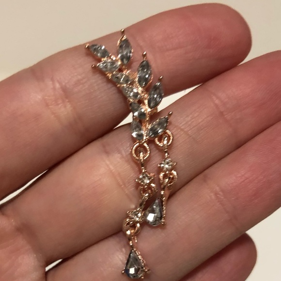 LAST ONE ☝️-Vine Crawling Earring with Dangles - Picture 3 of 5